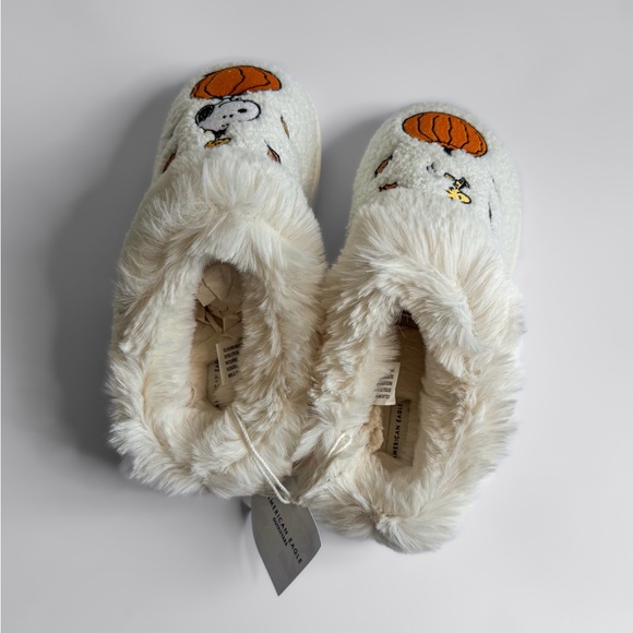 American Eagle AE Fall Peanuts Slippers Halloween Pumpkin 6W - New - Fast Ship - Picture 3 of 5